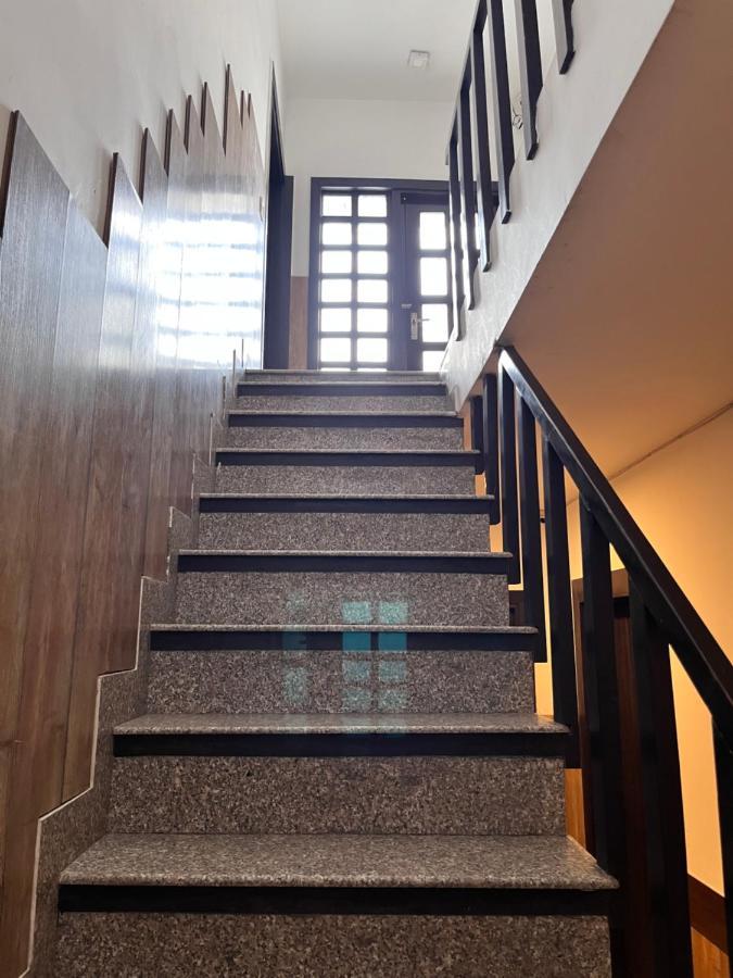 Aakritii Hotels Гургаон Экстерьер фото